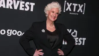 Anne Burrell, TV Chef Who Coached the 'Worst Cooks in America,' Dies at 55