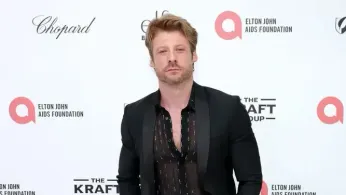 'Wheel of Time' Star Taylor Napier Drops The Cloak In Revealing Beachside Photoshoot